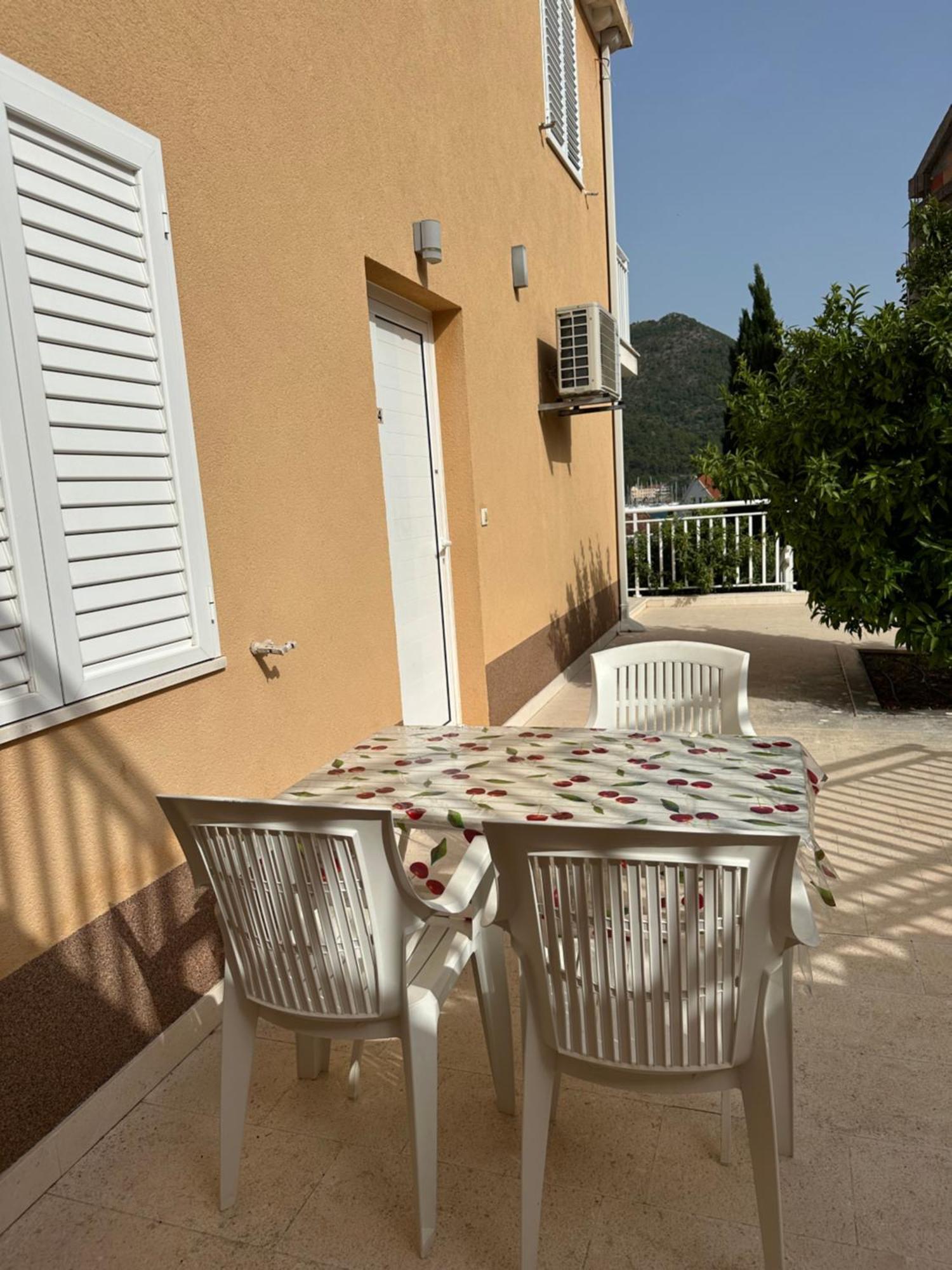Apartments Villa Eva Slano Exterior photo